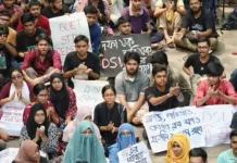 আমি ছাত্র রাজনীতির পক্ষে নাকি বিপক্ষে?